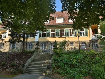 Aufgang im Haus-Mainblick