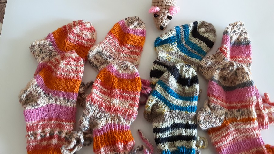 Socken stricken im Haus Mainblick.